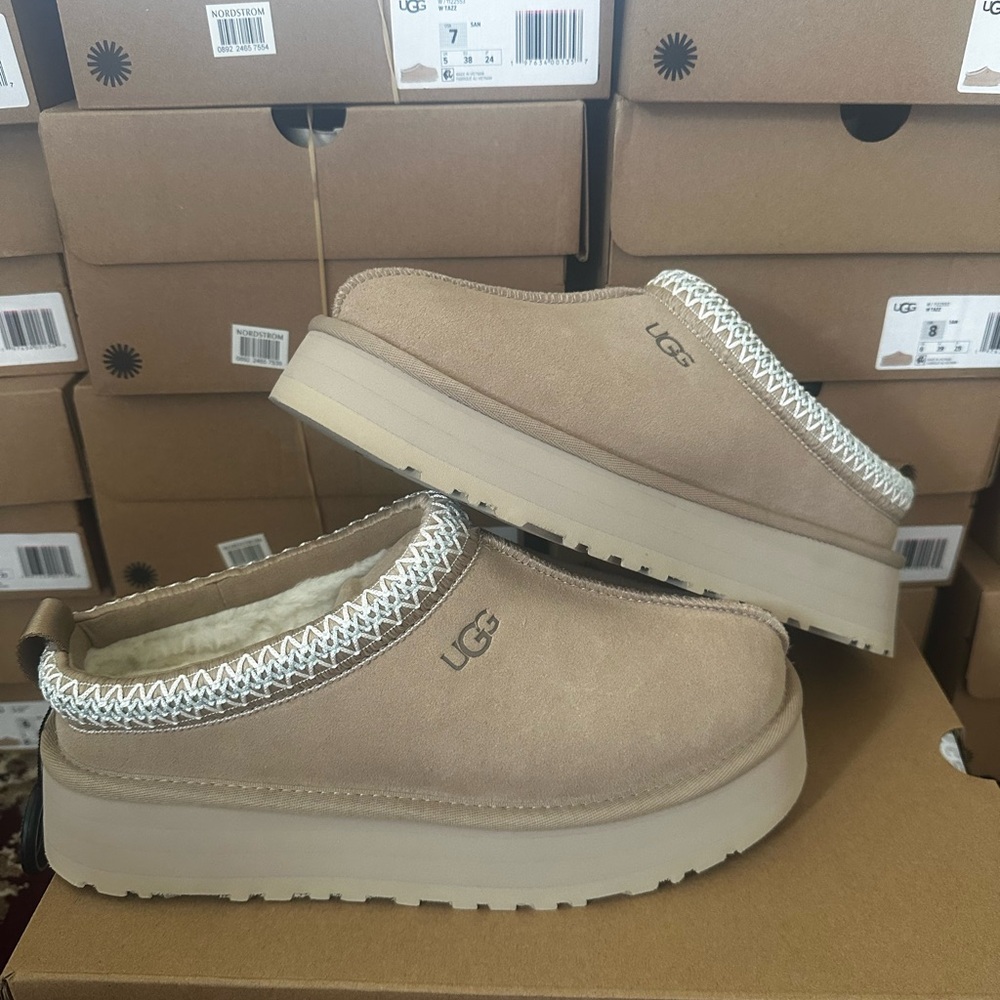 UGG Tazz Sand Size MULTIPLE SIZES BRAND NEW